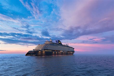 Luxury Cruises | Explore the World's Best Voyages | Travlux