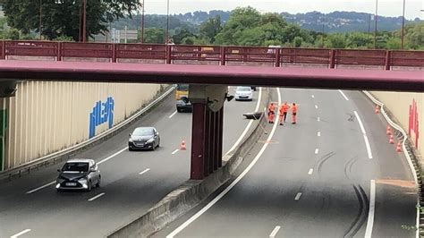 Vid O Le Mans Un Poids Lourd Accident Sur La Rocade Nord La