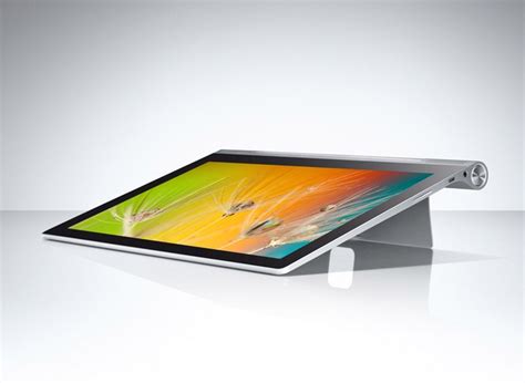 Yoga Tablet 2 Pro – первый в мире планшет с проектором
