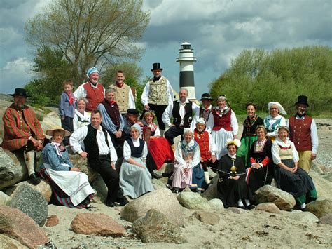 FolkCostume&Embroidery: Overview of the Folk Costumes of Germany