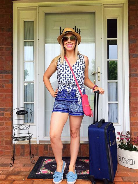 10 Essential Items to Pack For Your Summer Vacation - Kindly Unspoken