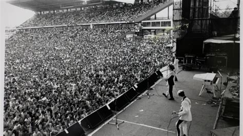 Newcastles 5 Most Memorable Rock N Roll Moments Newcastle Herald