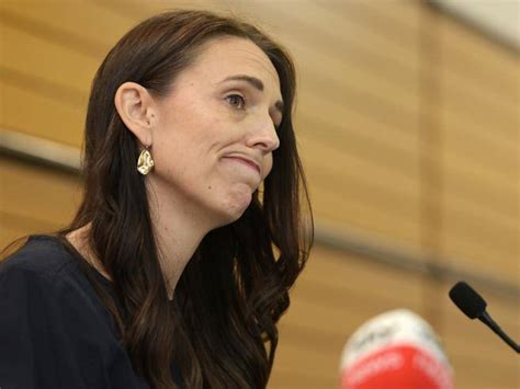 Nueva Zelanda La Primera Ministra Jacinda Ardern Anuncia Su Renuncia