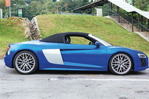 Audi R8 Spyder and Audi TT Roadster are divine wind turbines | Torque