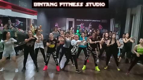 GOYANG GAGAK BY FITRI KARLINA FT KANIA BINTANG FITNESS STUDIO SANGATTA