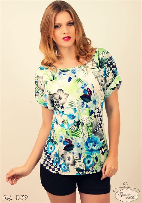 Blusa Estampada Em Viscose Composição 97 Viscose 3 Elastano Disponível Em Duas Estampas