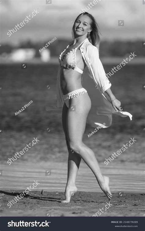 Beautiful Woman Sexy Bikini On Beach Stock Photo Shutterstock