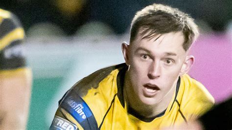 Jack Broadbent Hull Kr Sign Castleford Tigers Back In Swap Deal Bbc