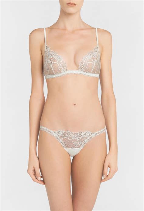 La Perla Liaison Off White Embroidered Tulle Triangle Bra With Macramé Trim Lyst