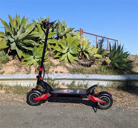 The 1599 Varla Eagle One Electric Scooter Packs Insane Power And Range