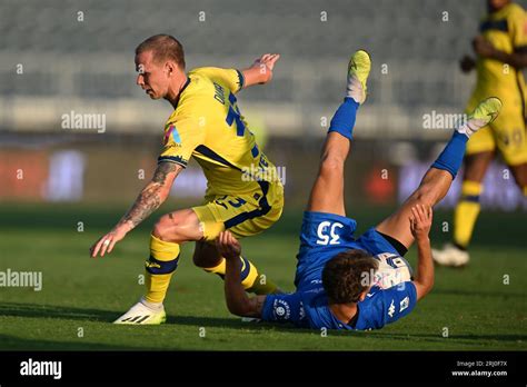 Tommaso Baldanzi Empoli Ondrej Duda Hellas Verona During The Italian