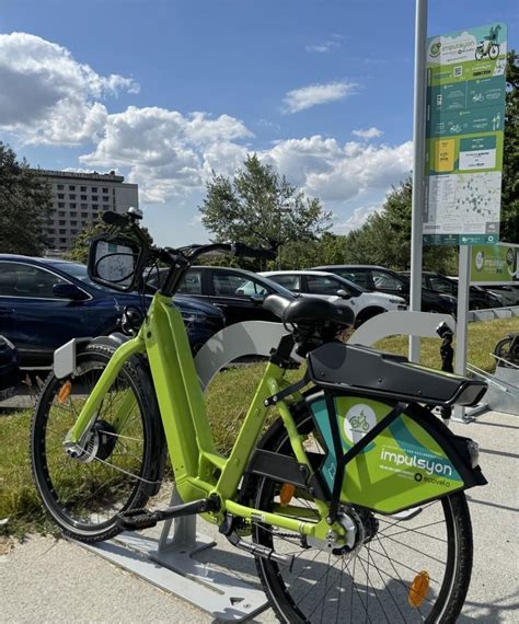 V Los Lectriques En Libre Service La Roche Sur Yon Des Trajets