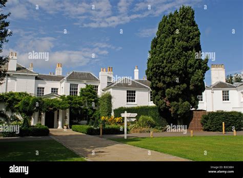 Pembroke lodge hi-res stock photography and images - Alamy