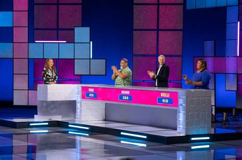 Leah Remini-Hosted ‘People Puzzler' Syndicated Game Show Renewed For ...