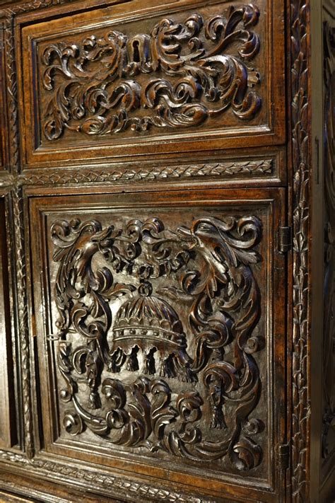 Small Walnut Sideboard Rhone Valley 17th Century Ref 109537