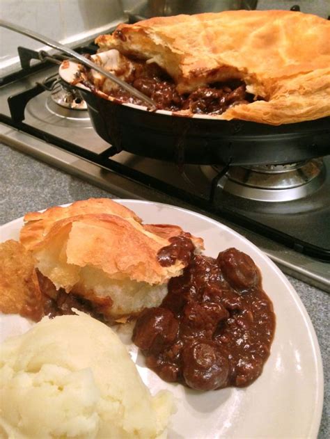 steak and kidney pie with bacon and mushrooms