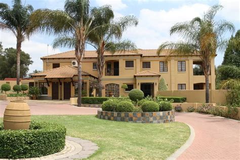 Hotels for Honeymoon in Midrand