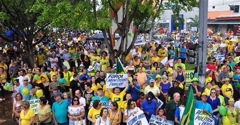 G Manifestantes Fazem Protesto Em Mt A Favor Da Opera O Lava Jato