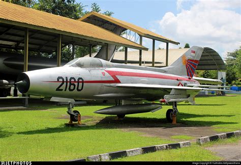 F 2160 Mikoyan Gurevich Mig 21f 13 Fishbed C Indonesia Air Force