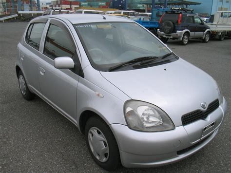 2001 Toyota Vitz specs