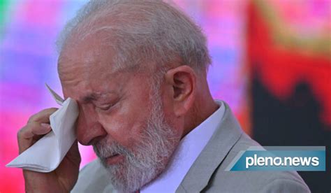 Senado já tem maioria na CCJ por fim da reeleição Lula é contra