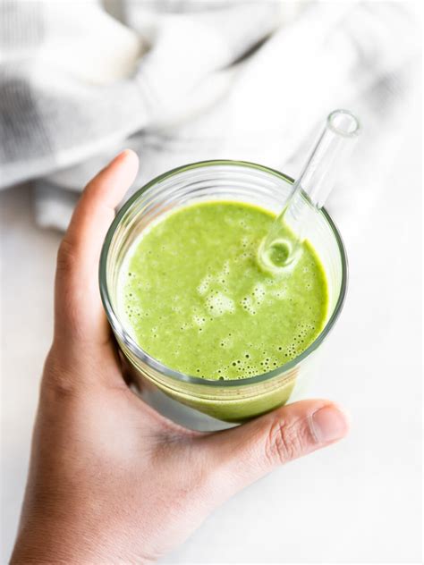 Kale Pineapple Smoothie 5 Ingredient Green Smoothie Real Vibrant