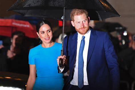 VIDÉO Meghan Markle et le prince Harry de retour à Londres depuis