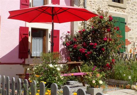 Gîte aux Roses Sainte Thérence Office de tourisme de vallée coeur