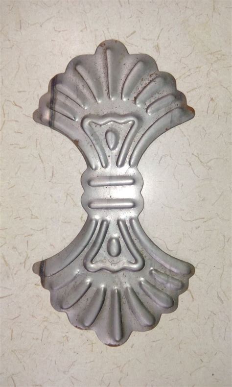 Galvanized Cast Iron Ornament For Railing Fitting Size 41 Inch At