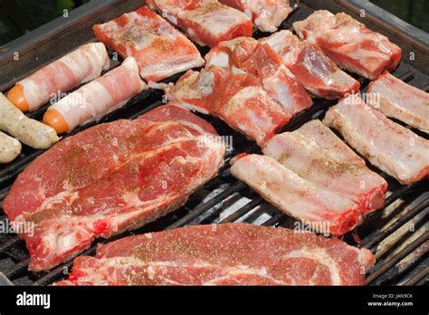 Verschiedene Sorten Fleisch Vom Grill Stock Photo Alamy