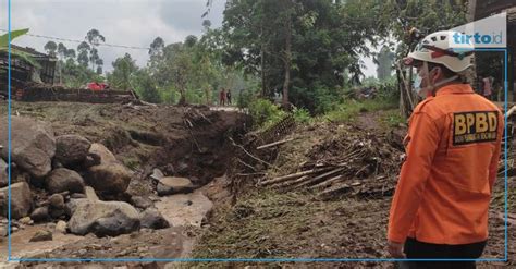 Banjir Bandang Di Garut 1 Rumah Hanyut Dan Ratusan Warga Mengungsi