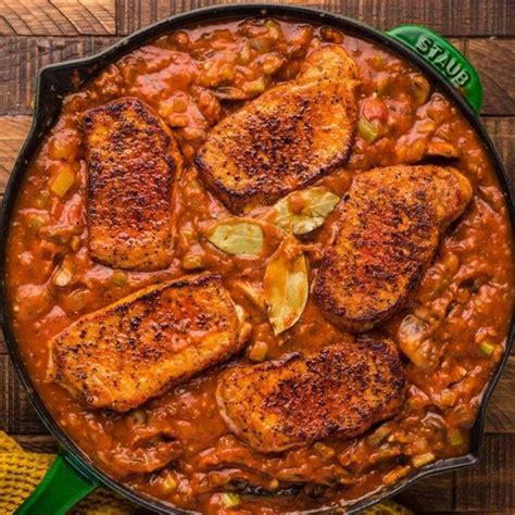 Southern Comfort Smothered Pork Chops Recipe Easy To Cook