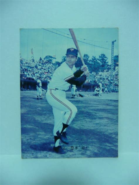 【やや傷や汚れあり】カルビープロ野球カード：王 貞治（巨人）1973年 No12 プロ野球物知りカード バット版の落札情報詳細 ヤフオク