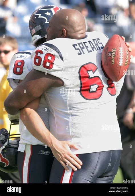 Houston Texans Quarterback David Carr 8 And Offensive Tackle Marcus