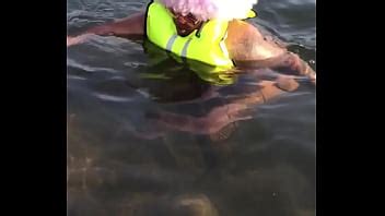 When Twerking In Lake U Almost Drown XVIDEOS