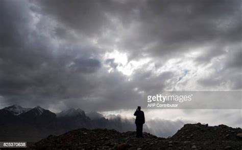 35 China Pakistan Friendship Highway Stock Photos, High-Res Pictures ...