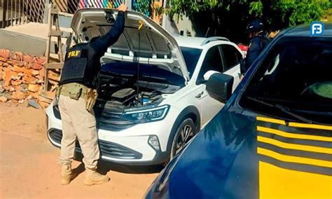 PRF Recupera Em LEM SUV Roubado No Rio De Janeiro Durante Abordagem