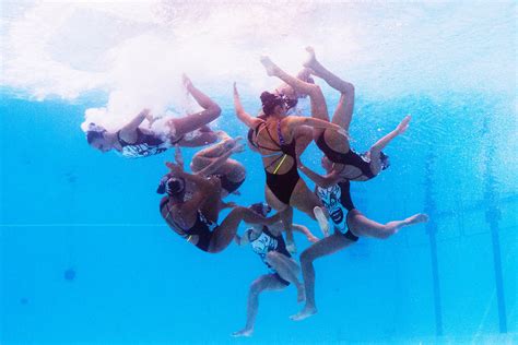 Synchronized Swimmers Find Danger Lurking Below Surface: Concussions ...