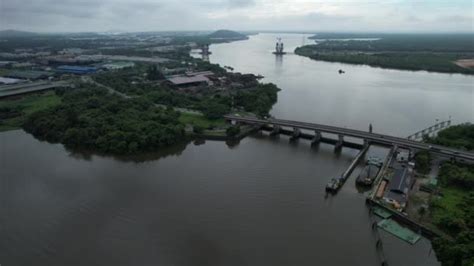 Kuching Mal Sia Julho Istmo Torres G Meas Barragem Centro