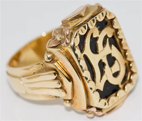 set   antique massive mens signet rings  karat gold