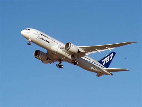 2010 Boeing 787-8 Dreamliner Gallery 362680 | Top Speed