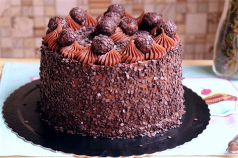 Bolo De Chocolate Com Brigadeiro Belga Priscila Piardi