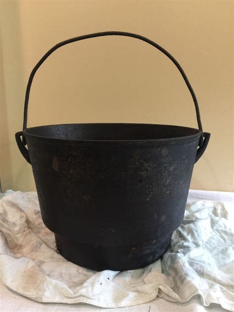 Vintage Antique Cast Iron Cowboy Kettle Cauldron Garden Pot