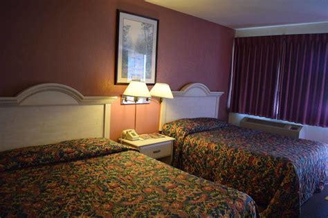 CAPRI MOTEL SANTA CRUZ BEACH BOARDWALK 2⋆ ::: CA, UNITED STATES ::: COMPARE HOTEL RATES