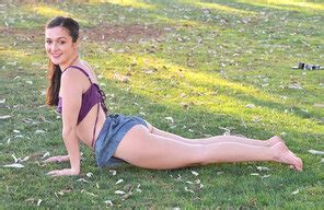 All Natural Brunette April W Porn Pic