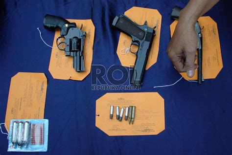 Polisi Berhasil Sita Senpi Rakitan Dan Senpi Air Soft Gun Republika