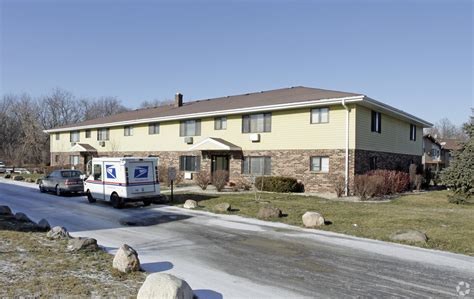 Deer Creek Apartments - Apartments in Milwaukee, WI | Apartments.com