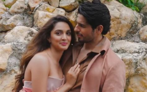 OMG Sidharth Malhotra Kiara Advani To Move Into A Sea Facing Bungalow