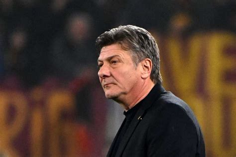 La Serataccia Di Mazzarri Perde Partita Politano Osimhen E Pure Il