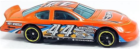 Dodge Charger Stock Car - 79mm - 2005 | Hot Wheels Newsletter